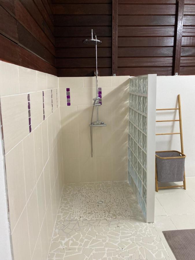 Le Goyav' Appart Avec Piscine Et Jacuzzi Au Vauclin 勒沃克兰 外观 照片
