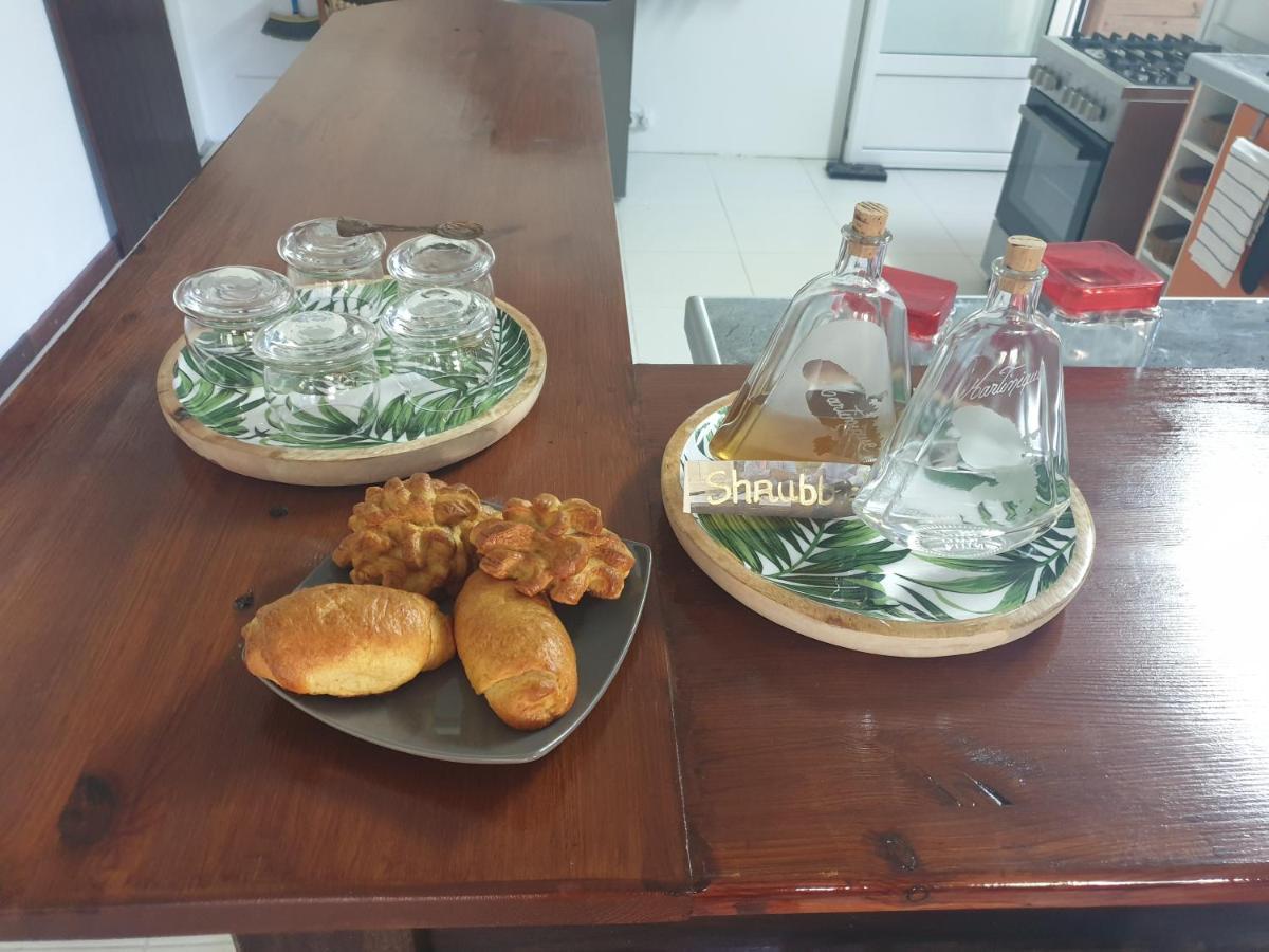 Le Goyav' Appart Avec Piscine Et Jacuzzi Au Vauclin 勒沃克兰 外观 照片